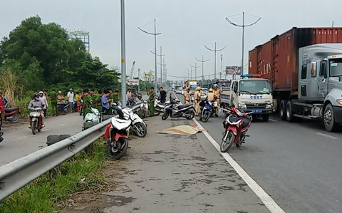 Tạm giữ thanh niên sát hại cô gái, nhảy sông tự tử sau đó bơi vào đầu thú - Ảnh 2. Tạm giữ thanh niên sát hại cô gái, nhảy sông tự tử sau đó bơi vào đầu thú - Ảnh 2.