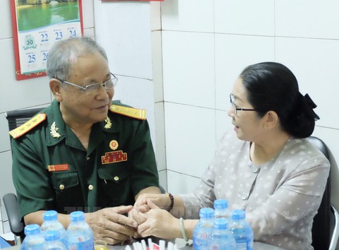 Bí thư Nguyễn Thiện Nhân đi thăm Mẹ Việt Nam Anh hùng, thương binh - Ảnh 3. Bí thư Nguyễn Thiện Nhân đi thăm Mẹ Việt Nam Anh hùng, thương binh - Ảnh 3.