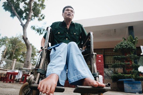 Hoa vẫn nở giữa mùa tháng 7 - Ảnh 3. Hoa vẫn nở giữa mùa tháng 7 - Ảnh 3.