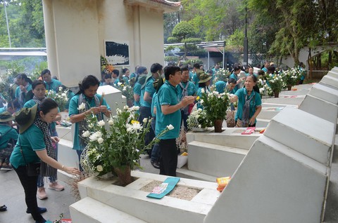 Ngày giỗ đặc biệt của người liệt sĩ tuổi đôi mươi - Ảnh 1. Ngày giỗ đặc biệt của người liệt sĩ tuổi đôi mươi - Ảnh 1.