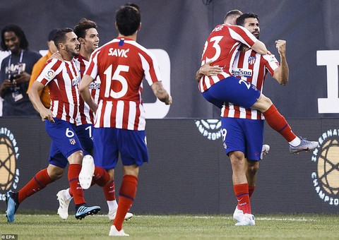 Atletico Madrid hủy diệt Real Madrid 7-3, Diego Costa ghi poker và nhận thẻ đỏ - Ảnh 1. Atletico Madrid hủy diệt Real Madrid 7-3, Diego Costa ghi poker và nhận thẻ đỏ - Ảnh 1.