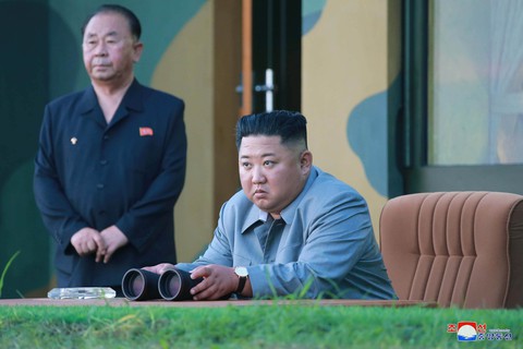 Ông Trump: Triều Tiên phóng tên lửa tầm ngắn và nhiều người cũng có loại này - Ảnh 2. Ông Trump: Triều Tiên phóng tên lửa tầm ngắn và nhiều người cũng có loại này - Ảnh 2.
