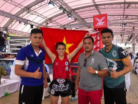 Nữ võ sĩ Hữu Hiếu vô địch Giải Muay thế giới 2019 - Ảnh 1. Nữ võ sĩ Hữu Hiếu vô địch Giải Muay thế giới 2019 - Ảnh 1.