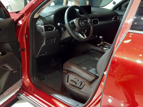 Mazda CX-5 năm chỗ thế hệ mới giá từ 899 triệu có gì? - Ảnh 5. Mazda CX-5 năm chỗ thế hệ mới giá từ 899 triệu có gì? - Ảnh 5.