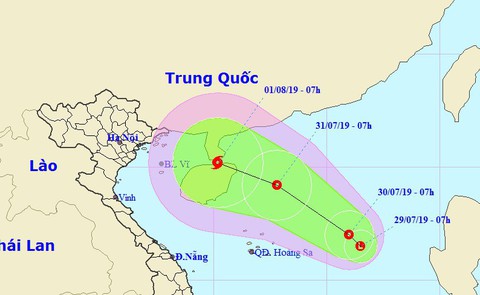 Biển Đông xuất hiện vùng áp thấp, khả năng mạnh thành bão - Ảnh 1. Biển Đông xuất hiện vùng áp thấp, khả năng mạnh thành bão - Ảnh 1.