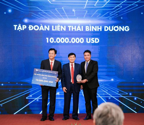 IPPG tài trợ 10 triệu USD cho Quỹ Phát Triển Đại học Quốc Gia TP.HCM - Ảnh 2. IPPG tài trợ 10 triệu USD cho Quỹ Phát Triển Đại học Quốc Gia TP.HCM - Ảnh 2.