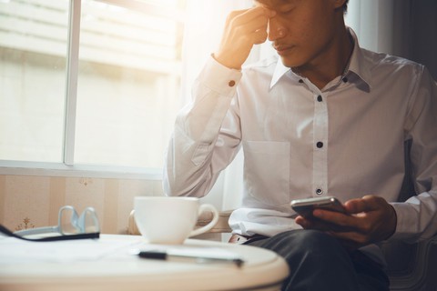 Rượu bia, thuốc lá khiến quý ông tuổi 40 ngã quỵ thế nào? - Ảnh 1. Rượu bia, thuốc lá khiến quý ông tuổi 40 ngã quỵ thế nào? - Ảnh 1.
