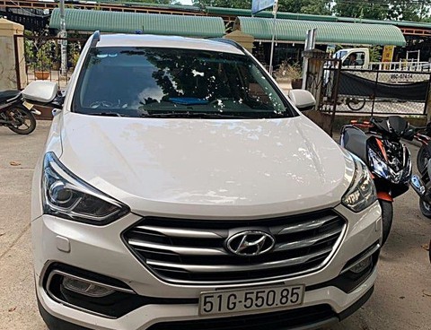 Cảnh sát giao thông kịp thời khống chế tài xế tàng trữ chất ma túy - Ảnh 2. Cảnh sát giao thông kịp thời khống chế tài xế tàng trữ chất ma túy - Ảnh 2.
