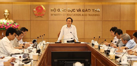 Bộ GD-ĐT rốt ráo tập huấn cho những người chọn sách giáo khoa - Ảnh 1. Bộ GD-ĐT rốt ráo tập huấn cho những người chọn sách giáo khoa - Ảnh 1.