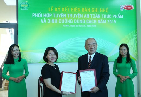 Nâng cao nhận thức về an toàn thực phẩm cho cộng đồng - Ảnh 1. Nâng cao nhận thức về an toàn thực phẩm cho cộng đồng - Ảnh 1.