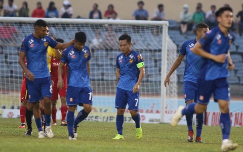 Tứ kết Cúp quốc gia 2019: Hậu vệ Văn Sơn sút 11m bật cột dọc, Hoàng Anh Gia Lai bị loại - Ảnh 1. Tứ kết Cúp quốc gia 2019: Hậu vệ Văn Sơn sút 11m bật cột dọc, Hoàng Anh Gia Lai bị loại - Ảnh 1.