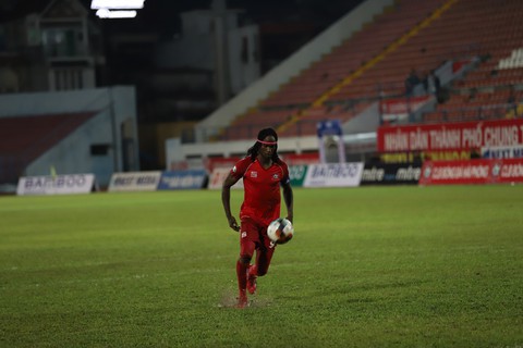Quả đá panenka lỗi của ngoại binh khiến Hải Phòng bị loại khỏi Cúp quốc gia 2019 - Ảnh 3. Quả đá panenka lỗi của ngoại binh khiến Hải Phòng bị loại khỏi Cúp quốc gia 2019 - Ảnh 3.
