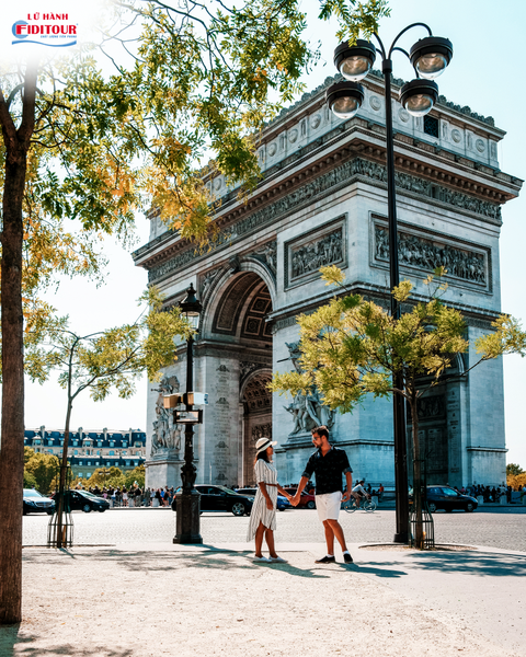 Vì sao nên đến Paris mùa thu một lần trong đời? - Ảnh 1. Vì sao nên đến Paris mùa thu một lần trong đời? - Ảnh 1.