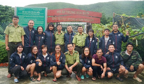Xúc động ngày tình nguyện đỡ đẻ cho rùa biển Côn Đảo - Ảnh 6. Xúc động ngày tình nguyện đỡ đẻ cho rùa biển Côn Đảo - Ảnh 6.