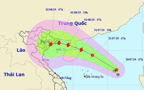 Áp thấp nhiệt đới cách Hoàng Sa 350km, biển động mạnh - Ảnh 1. Áp thấp nhiệt đới cách Hoàng Sa 350km, biển động mạnh - Ảnh 1.