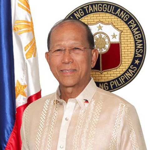Bộ trưởng Quốc phòng Philippines chỉ trích hành động của Trung Quốc - Ảnh 1. Bộ trưởng Quốc phòng Philippines chỉ trích hành động của Trung Quốc - Ảnh 1.