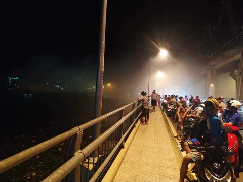 Tàu cao tốc chở khách Superdong bốc cháy khi đang neo đậu - Ảnh 1. Tàu cao tốc chở khách Superdong bốc cháy khi đang neo đậu - Ảnh 1.