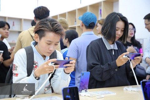 Những smartphone nào đã đưa Huawei thành thương hiệu smartphone thứ 2 toàn cầu? - Ảnh 1. Những smartphone nào đã đưa Huawei thành thương hiệu smartphone thứ 2 toàn cầu? - Ảnh 1.