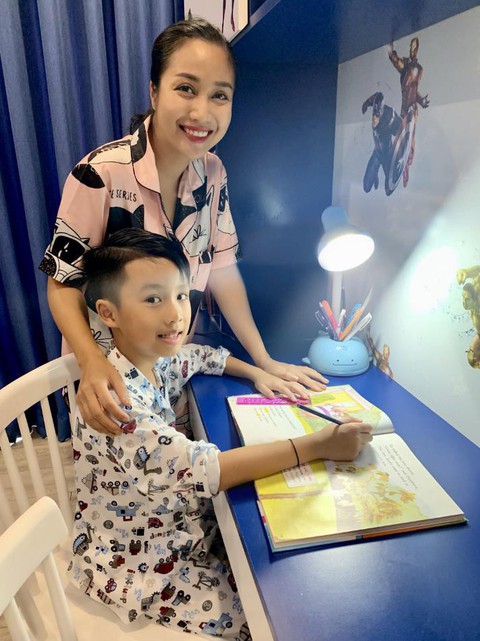 Cận thị học đường, nỗi lo mùa tựu trường của phụ huynh - Ảnh 3. Cận thị học đường, nỗi lo mùa tựu trường của phụ huynh - Ảnh 3.