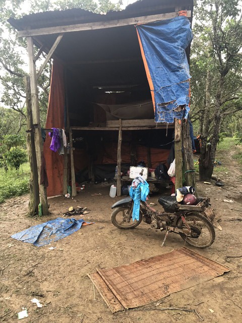 Chém lìa cổ đồng nghiệp vì mâu thuẫn tiền bạc - Ảnh 2. Chém lìa cổ đồng nghiệp vì mâu thuẫn tiền bạc - Ảnh 2.