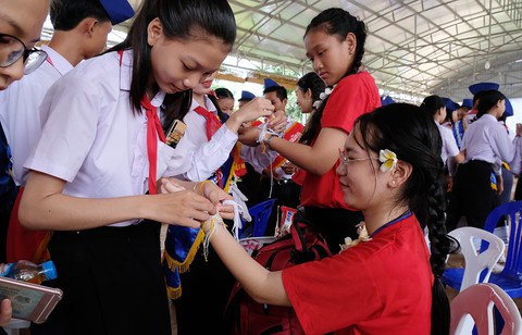 Mùa yêu thương trên đất Lào - Ảnh 1. Mùa yêu thương trên đất Lào - Ảnh 1.
