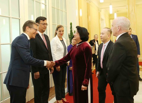 Phó chủ tịch nước Đặng Thị Ngọc Thịnh hội kiến tổng thống Thụy Sĩ - Ảnh 2. Phó chủ tịch nước Đặng Thị Ngọc Thịnh hội kiến tổng thống Thụy Sĩ - Ảnh 2.