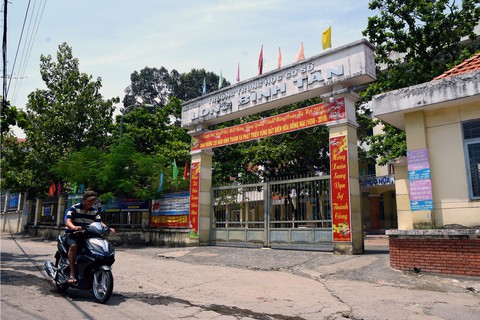 Thầy giáo nhờ học sinh lớp 6... chấm điểm thi học kỳ - Ảnh 1. Thầy giáo nhờ học sinh lớp 6... chấm điểm thi học kỳ - Ảnh 1.