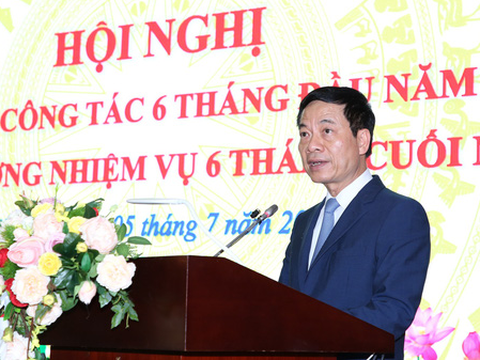 Bộ trưởng Nguyễn Mạnh Hùng yêu cầu Viettel, Vingroup và FPT nghiên cứu làm thiết bị 5G - Ảnh 1. Bộ trưởng Nguyễn Mạnh Hùng yêu cầu Viettel, Vingroup và FPT nghiên cứu làm thiết bị 5G - Ảnh 1.