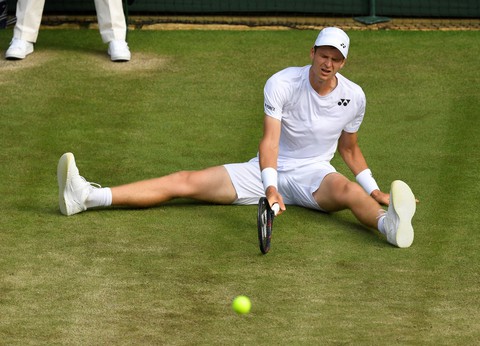 Djokovic nhẹ nhàng vào vòng 4 Wimbledon - Ảnh 2. Djokovic nhẹ nhàng vào vòng 4 Wimbledon - Ảnh 2.