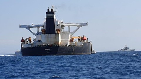 Iran sẽ bắt giữ tàu dầu Anh để trả đũa - Ảnh 1. Iran sẽ bắt giữ tàu dầu Anh để trả đũa - Ảnh 1.