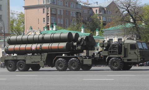 Nga sẽ bàn giao S-400 cho Thổ Nhĩ Kỳ bất chấp đe dọa trừng phạt của Mỹ - Ảnh 1. Nga sẽ bàn giao S-400 cho Thổ Nhĩ Kỳ bất chấp đe dọa trừng phạt của Mỹ - Ảnh 1.