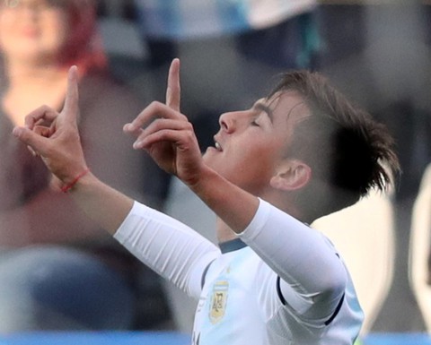Messi nhận thẻ đỏ, Argentina vẫn hạ Chile ở trận tranh hạng 3 Copa America 2019 - Ảnh 3. Messi nhận thẻ đỏ, Argentina vẫn hạ Chile ở trận tranh hạng 3 Copa America 2019 - Ảnh 3.