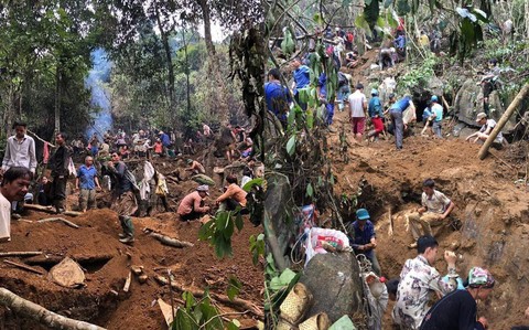 Có hay không đá quý bạc tỉ khiến người dân đổ xô đi tìm - Ảnh 1. Có hay không đá quý bạc tỉ khiến người dân đổ xô đi tìm - Ảnh 1.