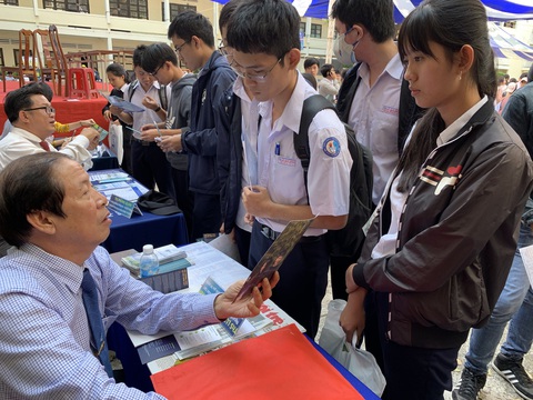 Điểm chuẩn ĐH Giao thông vận tải TP.HCM thấp nhất 14 điểm - Ảnh 1. Điểm chuẩn ĐH Giao thông vận tải TP.HCM thấp nhất 14 điểm - Ảnh 1.