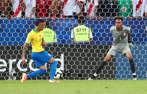 Tuyển Brazil tưng bừng mừng ngôi vương ở Copa America 2019 - Ảnh 1.