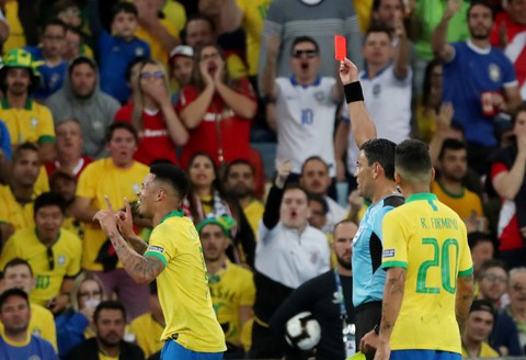 Peru chơi tấn công, nhưng Brazil đã vô địch Copa America 2019 với 10 người - Ảnh 6. Peru chơi tấn công, nhưng Brazil đã vô địch Copa America 2019 với 10 người - Ảnh 6.