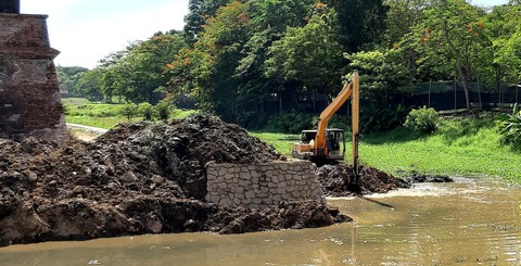 Khắc phục sai sót và xử lý trách nhiệm vụ phá cũ xây mới bờ hào kinh thành Huế - Ảnh 1. Khắc phục sai sót và xử lý trách nhiệm vụ phá cũ xây mới bờ hào kinh thành Huế - Ảnh 1.