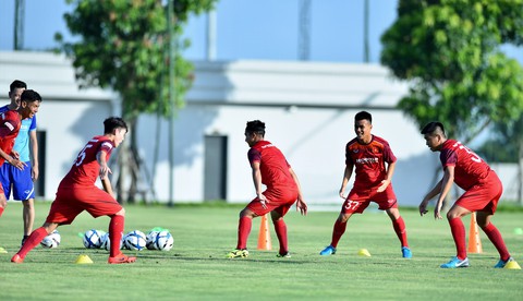 U23 Việt Nam hứng khởi trong ngày đầu tập luyện tại PVF - Ảnh 2. U23 Việt Nam hứng khởi trong ngày đầu tập luyện tại PVF - Ảnh 2.
