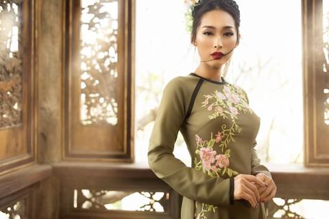 Võ Việt Chung mang Xuân thì đến Gala Aodai Canada 2019 - Ảnh 3. Võ Việt Chung mang Xuân thì đến Gala Aodai Canada 2019 - Ảnh 3.