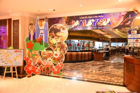 Lễ hội ẩm thực và sản phẩm Malaysia tại khách sạn Windsor Plaza - Ảnh 1. Lễ hội ẩm thực và sản phẩm Malaysia tại khách sạn Windsor Plaza - Ảnh 1.
