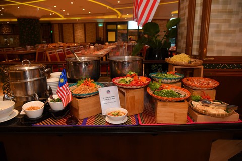 Lễ hội ẩm thực và sản phẩm Malaysia tại khách sạn Windsor Plaza - Ảnh 5. Lễ hội ẩm thực và sản phẩm Malaysia tại khách sạn Windsor Plaza - Ảnh 5.