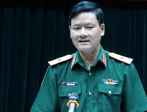 Hành vi của Đinh Ngọc Hệ - Út trọc là lừa đảo, chiếm đoạt tài sản - Ảnh 1. Hành vi của Đinh Ngọc Hệ - Út trọc là lừa đảo, chiếm đoạt tài sản - Ảnh 1.