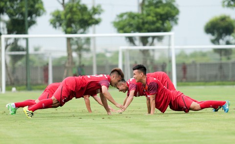 Tuyển thủ Nguyễn Tiến Linh: Chủ yếu làm quen người mới để chuẩn bị cho SEA Games - Ảnh 1. Tuyển thủ Nguyễn Tiến Linh: Chủ yếu làm quen người mới để chuẩn bị cho SEA Games - Ảnh 1.