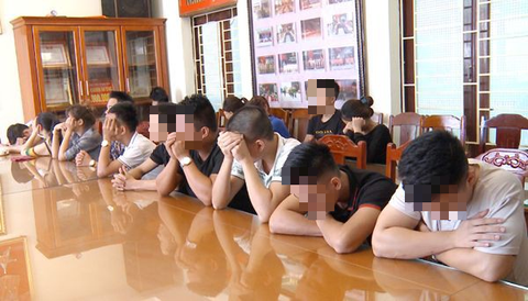 Thiếu nữ 17 tuổi mua ma túy đãi bạn trong tiệc sinh nhật - Ảnh 1. Thiếu nữ 17 tuổi mua ma túy đãi bạn trong tiệc sinh nhật - Ảnh 1.