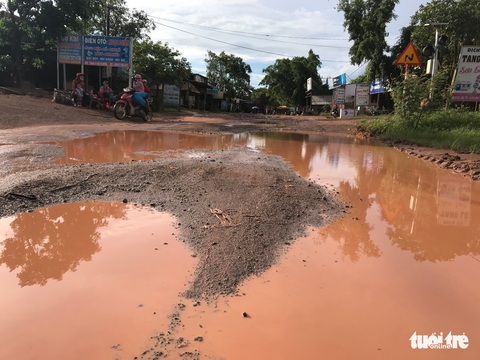 Vùng rốn lũ khắc phục hậu quả mưa bão - Ảnh 8. Vùng rốn lũ khắc phục hậu quả mưa bão - Ảnh 8.