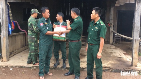Vùng rốn lũ khắc phục hậu quả mưa bão - Ảnh 5. Vùng rốn lũ khắc phục hậu quả mưa bão - Ảnh 5.