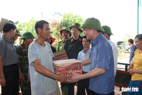 Vùng rốn lũ khắc phục hậu quả mưa bão - Ảnh 2. Vùng rốn lũ khắc phục hậu quả mưa bão - Ảnh 2.
