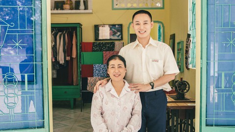 Cho con gánh mẹ một lần, cả đời mẹ đã tảo tần gánh con... - Ảnh 1. Cho con gánh mẹ một lần, cả đời mẹ đã tảo tần gánh con... - Ảnh 1.
