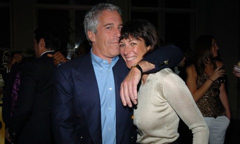 Tài tử George Clooney bị tố chơi bời dù có vợ đẹp và tiếng tăm - Ảnh 2. Tài tử George Clooney bị tố chơi bời dù có vợ đẹp và tiếng tăm - Ảnh 2.