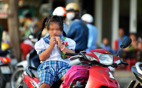 Thừa đạm, chất béo và ít vận động, nhiều trẻ em thành thị phát phì - Ảnh 1. Thừa đạm, chất béo và ít vận động, nhiều trẻ em thành thị phát phì - Ảnh 1.